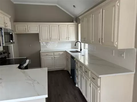 6550 Trammel Dr, Dallas, TX 75214