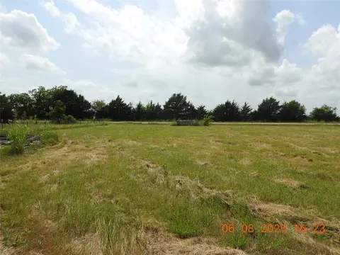 3928 Fm 1563, Ladonia, TX 75449