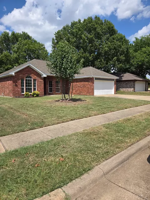 7 Saint Charles Pl, Midlothian, TX 76065