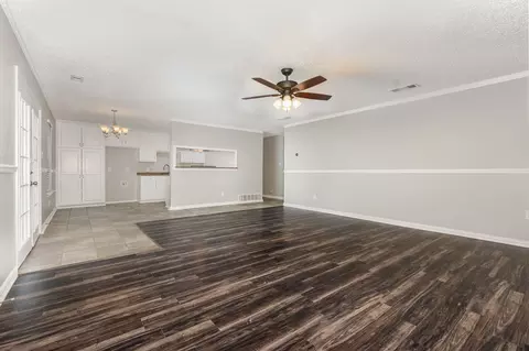 7300 Windhaven Rd, North Richland Hills, TX 76182