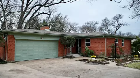 9762 Twin Creek Dr, Dallas, TX 75228