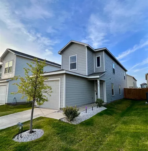 902 Blue Heron Dr, Princeton, TX 75407