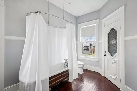 Bath - 705 Griffith Ave, Terrell, TX 75160 photo 1 of 2