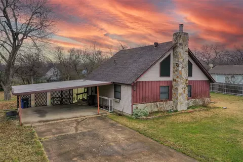 107 Summit St, Farmersville, TX 75442