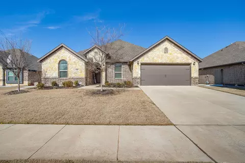 1005 Thicket Dr, Mansfield, TX 76063
