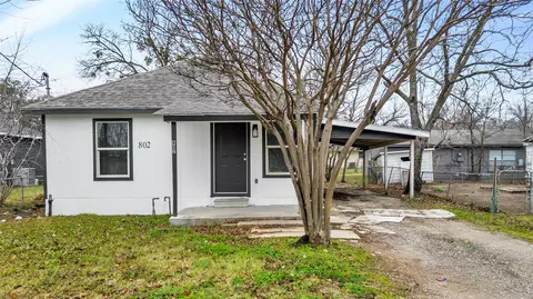 802 S Jackson St, Kaufman, TX 75142