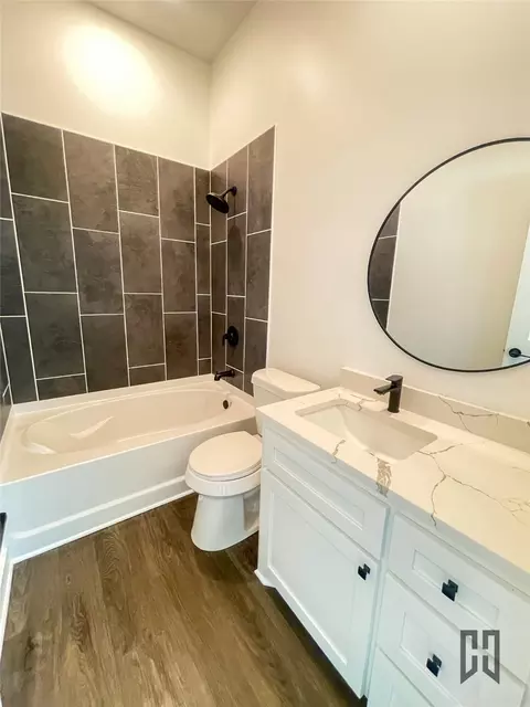 Bath - 400 Summit, Minden, LA 71055 photo 3 of 3