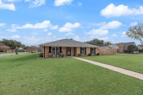 602 Greensprings St, Highland Village, TX 75077