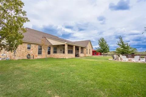 Exterior - 313 Wolf Creek Rd, Lorena, TX 76655 photo 5 of 8