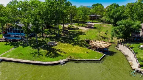 433 Winding Shore Dr, Tool, TX 75143 photo 3