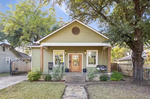 1223 S Waverly Dr, Dallas, TX 75208