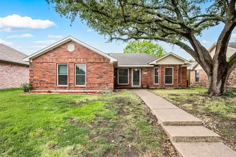 6605 Bluebonnet Dr, Rowlett, TX 75089