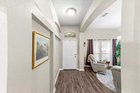 Entry Way - 10861 Burnham Dr, Waco, TX 76708 photo 2 of 2