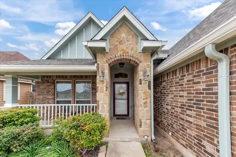 10861 Burnham Dr, Waco, TX 76708