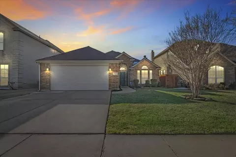 8116 Trinity Vista Trl, Hurst, TX 76053