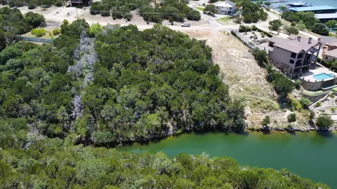 1010 Cliffs Dr, Possum Kingdom Lake, TX 76449