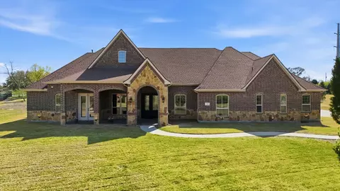 328 Sedona Falls Dr, Sunnyvale, TX 75182