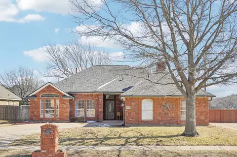360 College St S, Keller, TX 76248