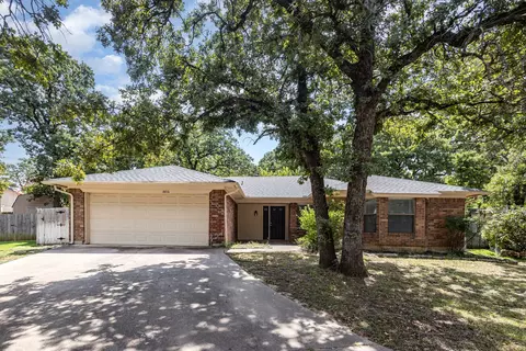 4416 Rising Sun Ct, Arlington, TX 76017