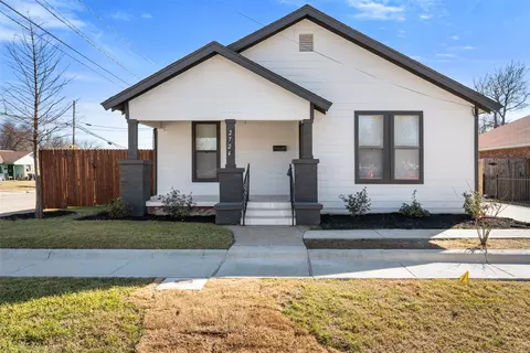 2724 E 12th St, Fort Worth, TX 76111