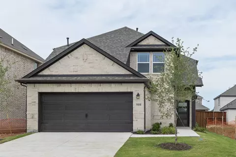 900 Collegiate Dr, Little Elm, TX 75068