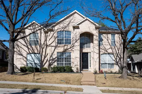 413 Ridge Meade Dr, Lewisville, TX 75067