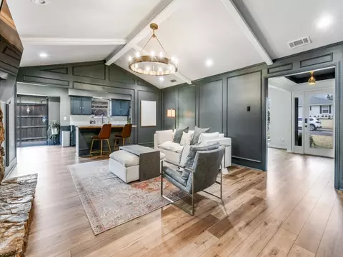 10862 Carissa Dr, Dallas, TX 75218