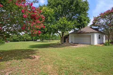 529 N Grand Ave, Waxahachie, TX 75165