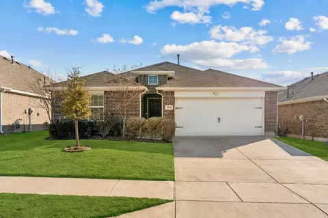 9012 Finn Ln, Fort Worth, TX 76131