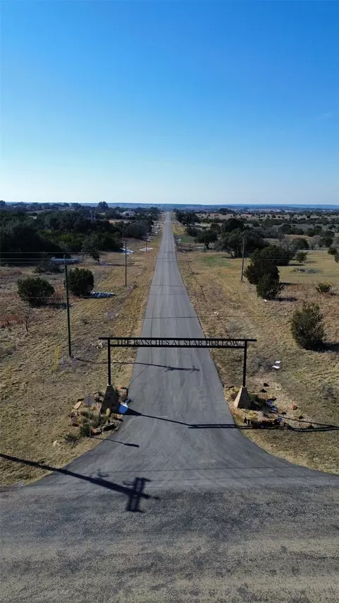 145 Gilmore Ct, Lipan, TX 76462
