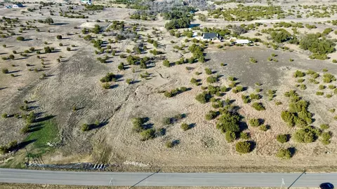 145 Gilmore Ct, Lipan, TX 76462