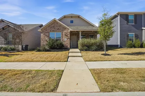 2816 Bursera Ln, Fort Worth, TX 76108