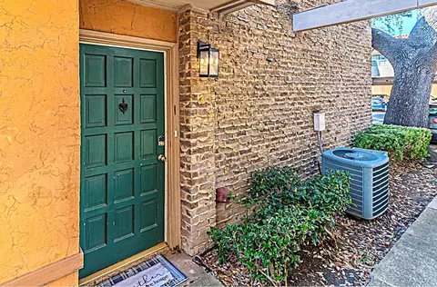 875 Dublin Dr #B, Richardson, TX 75080