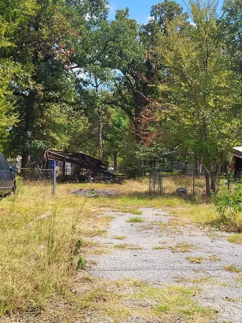 14894 Goliad Dr, Log Cabin, TX 75148
