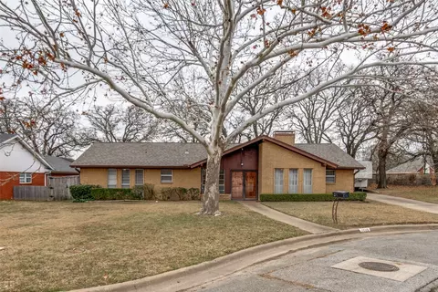 1113 Tanglewood Dr, Greenville, TX 75402