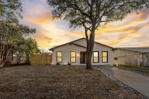 2014 Rose Hill Rd, Carrollton, TX 75007