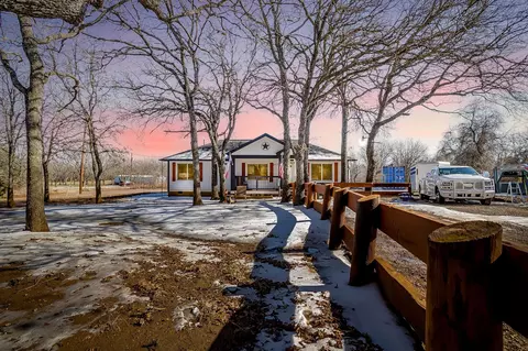 3732 County Road 1100, Grandview, TX 76050