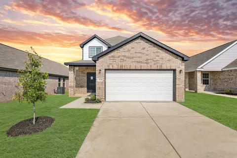 1510 Romans Rd, Ennis, TX 75119