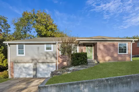 501 Odie Dr, White Settlement, TX 76108