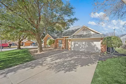 1416 Shadow Run, Weatherford, TX 76086