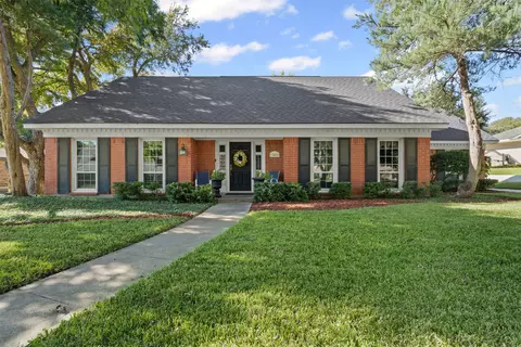 3800 Hollow Creek Rd, Benbrook, TX 76116