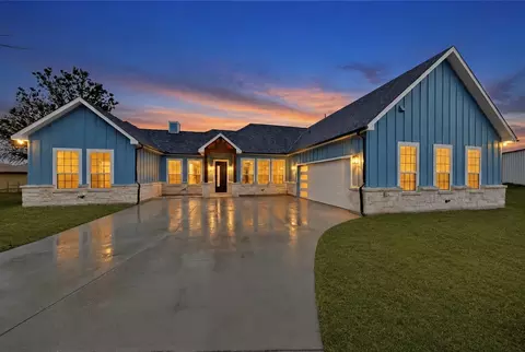 335 Cross Tie Ranch Rd, Trinidad, TX 75163