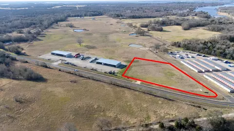 8200 Clear Creek Rd, Payne Springs, TX 75156