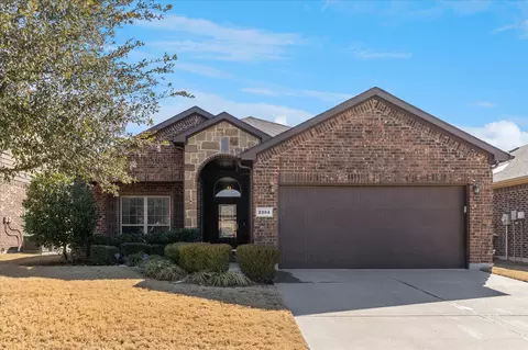 2304 Laurel Forest Dr, Fort Worth, TX 76177