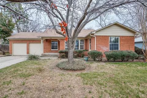 2020 Cherrywood Ln, Denton, TX 76209
