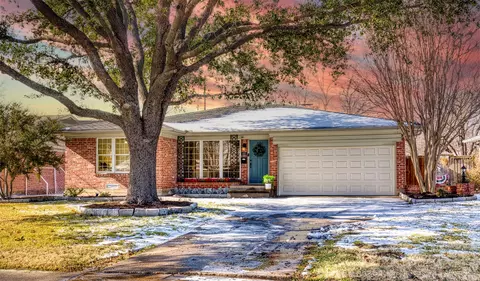 402 Nottingham Dr, Richardson, TX 75080