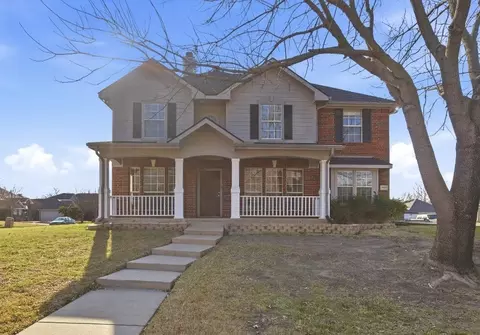 2901 Saint Charles Dr, Mansfield, TX 76063