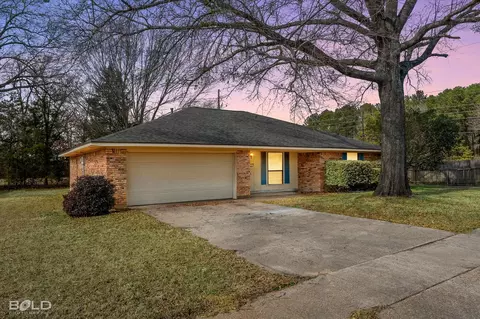 9200 Dawn Ridge Dr, Shreveport, LA 71118