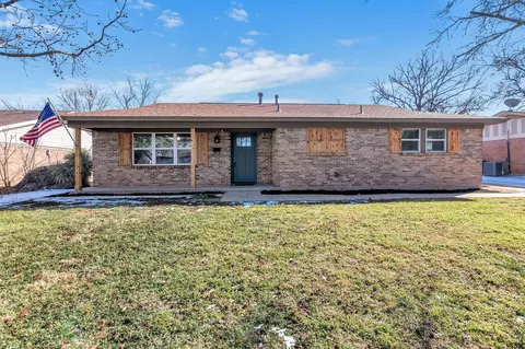 3708 Dawn Dr, North Richland Hills, TX 76180