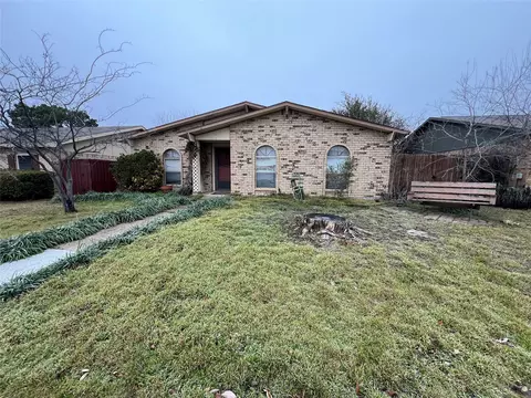 5616 Tucker St, The Colony, TX 75056